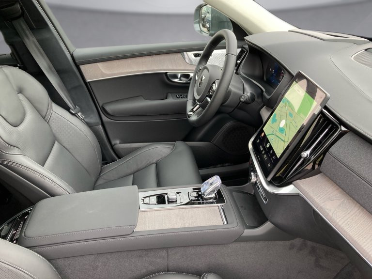 Bild 10: VOLVO PKW XC90 T8 AWD Plug-In Hybrid Ultra Bright