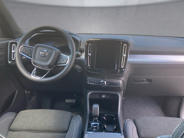 Bild 6: VOLVO PKW XC40 Ultra, B3 Mild Hybrid, Benzin, Dark