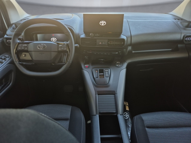 Bild 8: Toyota Proace City Verso Lounge L2 1,5-D 130 AT