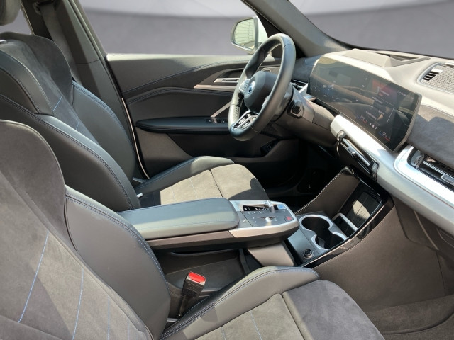 Bild 10: BMW iX1 eDrive20 U11