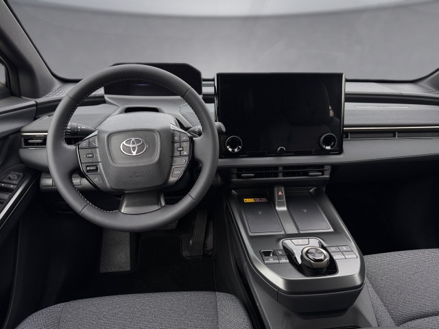 Bild 8: Toyota bZ4X Touring 5-Türer Teamplayer Elektromotor / 75