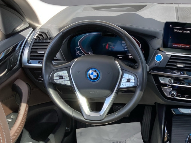 Bild 9: BMW iX3 G08 HA0