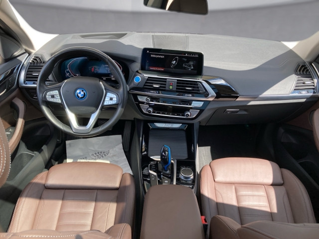 Bild 8: BMW iX3 G08 HA0