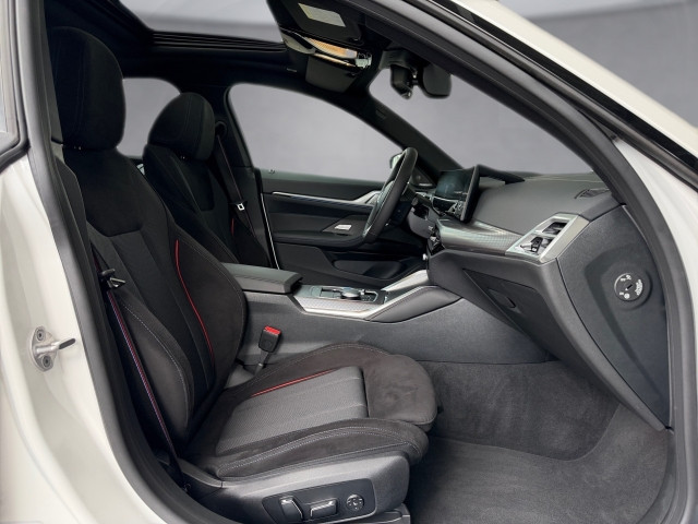 Bild 10: BMW i4 xDrive40 Gran Coupe G26