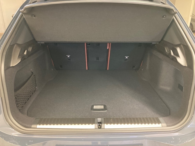 Bild 12: BMW iX3 40