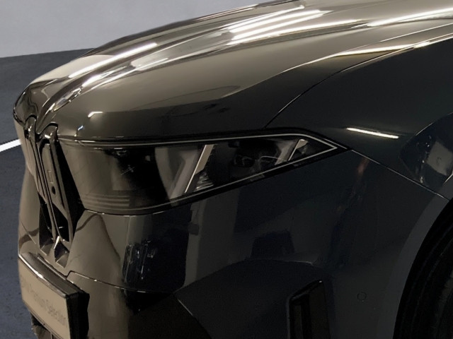 Bild 6: BMW iX3 40