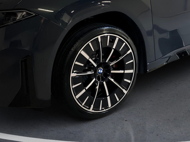 Bild 7: BMW iX3 40
