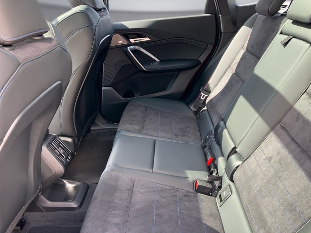 Bild 11: BMW iX1 eDrive 20 U11