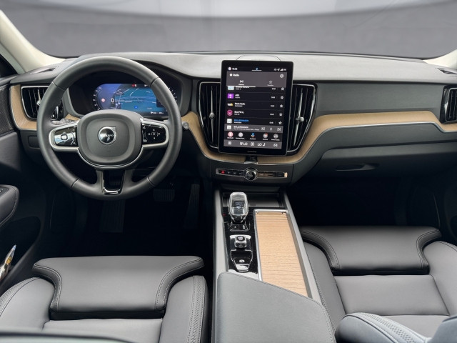 Bild 8: VOLVO PKW XC60 Plus, B5 AWD Mild Hybrid, Benzin, Dark