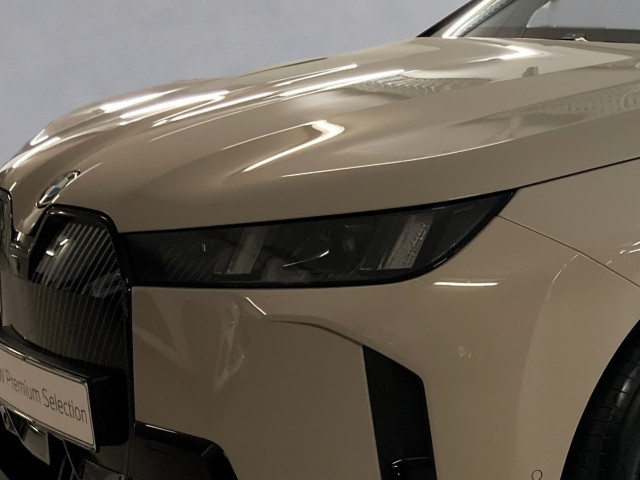 Bild 6: BMW PKW i-Serie iX xDrive45 I20