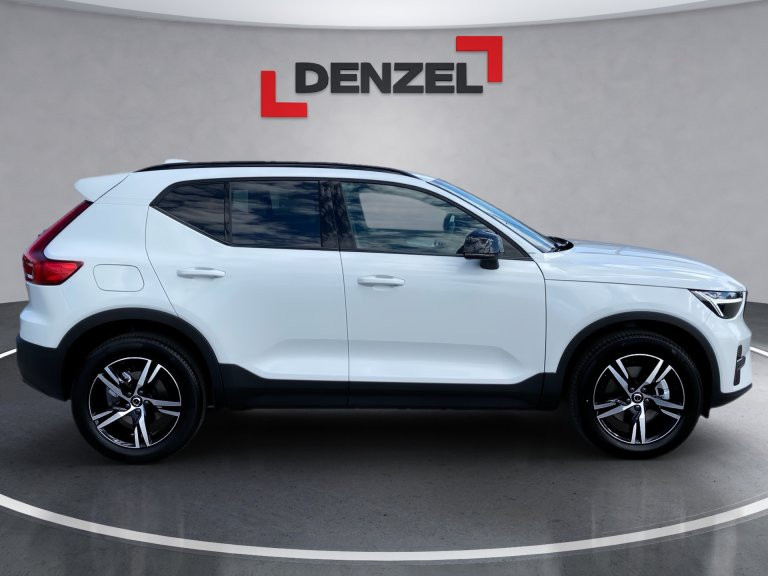 Bild 4: VOLVO PKW XC40 B3 Plus Dark Mild Hybrid