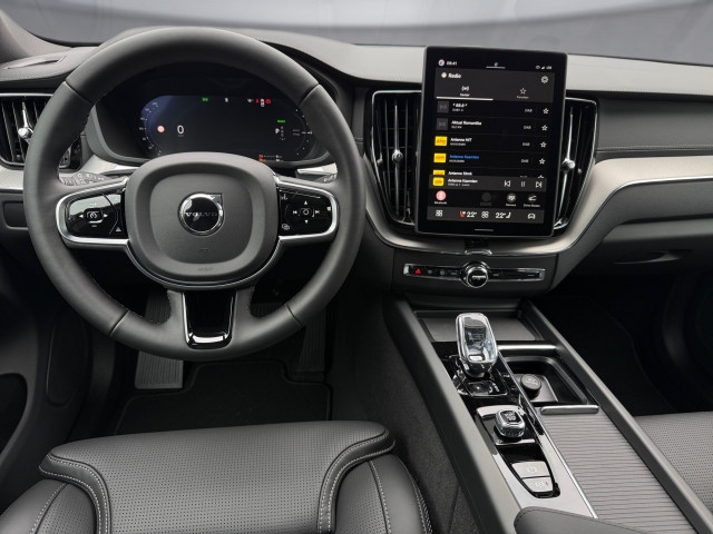 Bild 8: VOLVO PKW XC60 Black Edition Ultra, T6 AWD Plug-in Hybrid, Elektrisch/