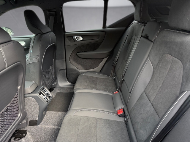 Bild 11: VOLVO PKW XC40 Plus, B3 Mild Hybrid, Benzin, Dark