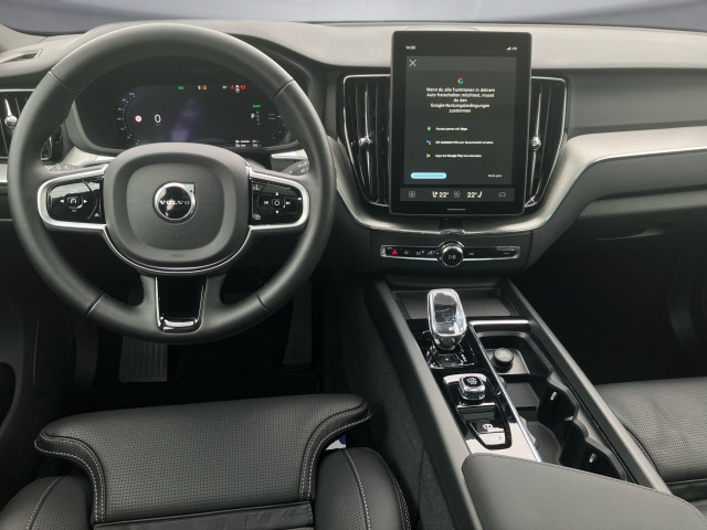Bild 5: VOLVO PKW XC60 Plus, T6 AWD Plug-in Hybrid, Elektrisch/Benzin, Dark