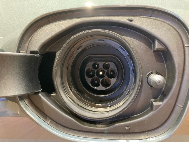 Bild 8: VOLVO PKW XC60 Plus, T6 AWD Plug-in Hybrid, Elektrisch/Benzin, Dark