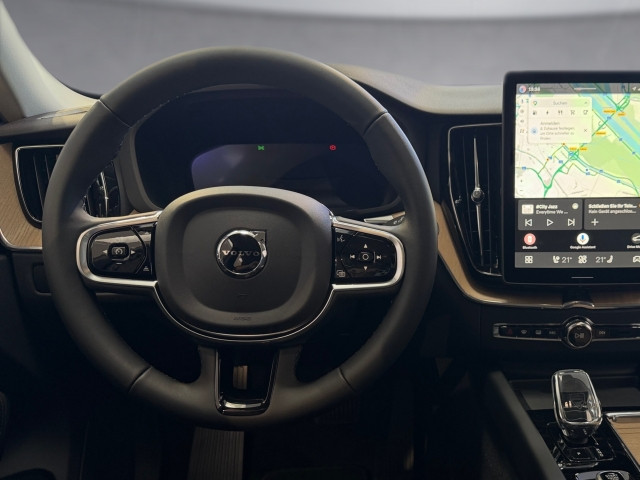 Bild 6: VOLVO PKW XC60 T6 PHEV Plus dDark