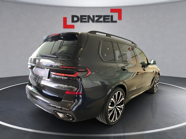 Bild 3: BMW X7 xDrive40d G07 B57