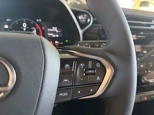 Bild 9: Lexus LBX B-SUV Elegant 1.5 TNGA HEV H  (116 hp) stufenl