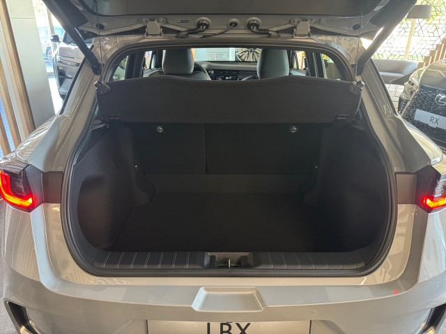 Bild 10: Lexus LBX B-SUV Elegant 1.5 TNGA HEV H  (116 hp) stufenl
