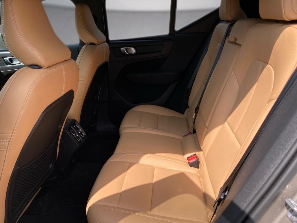 Bild 11: VOLVO PKW XC40 T3 Automatik INSCRIPTION