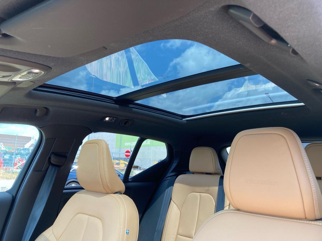 Bild 14: VOLVO PKW XC40 T3 Automatik INSCRIPTION