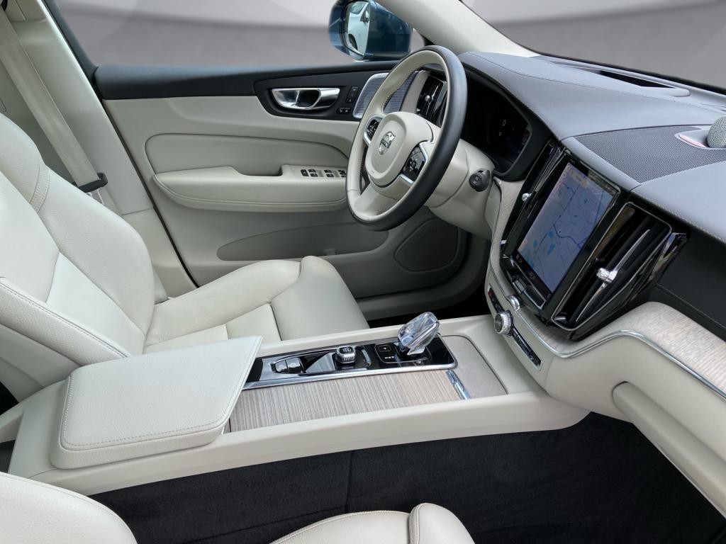 Bild 10: VOLVO PKW XC60 T6 Recharge AWD