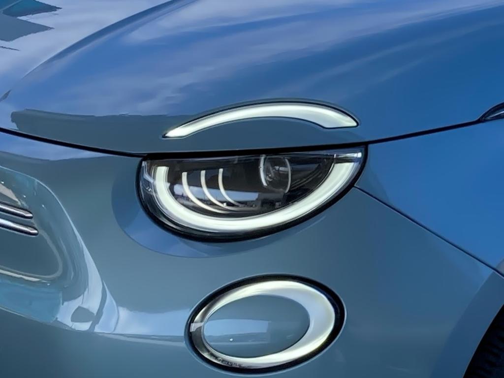 Bild 6: Fiat 500 Elektro 3+1 La Prima 42 kWh