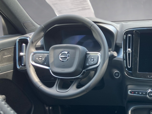 Bild 7: VOLVO PKW XC40 Plus, B3 Mild Hybrid, Benzin, Dark