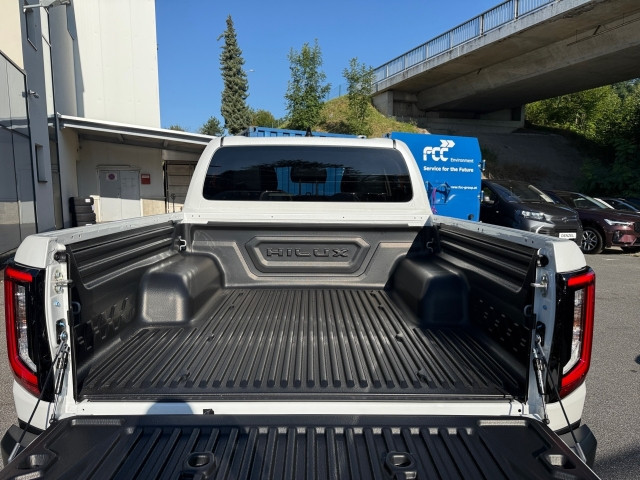 Bild 12: Toyota Hilux BEV 144kW 4x4 Executive