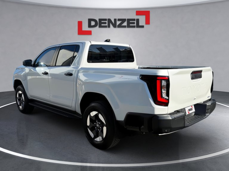 Bild 2: Toyota Hilux BEV 144kW 4x4 Executive