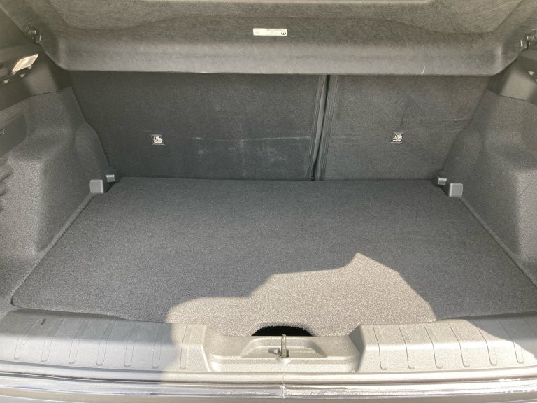 Bild 13: Jeep Avenger 1.2 e-Hybrid Altitute e-DCT6