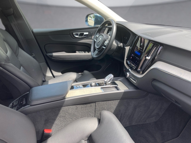 Bild 10: VOLVO PKW XC60 B5 AWD Inscript
