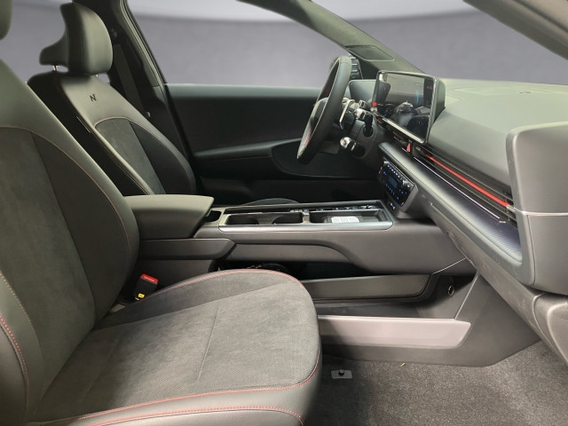 Bild 10: Hyundai IONIQ 6 N Line 84 kWh 4WD