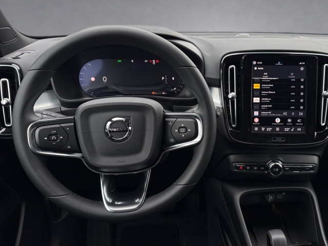 Bild 9: VOLVO PKW XC40 Black Edition Ultra, B3 Mild Hybrid, Benzin