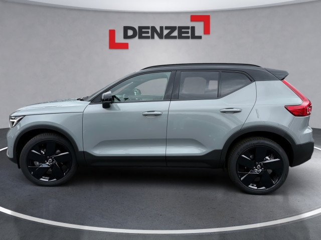 Bild 1: VOLVO PKW XC40 Black Edition Ultra, B3 Mild Hybrid, Benzin
