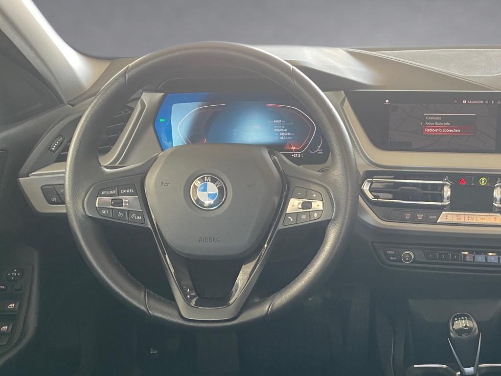 Bild 9: BMW 116d 5-Türer F40 B37