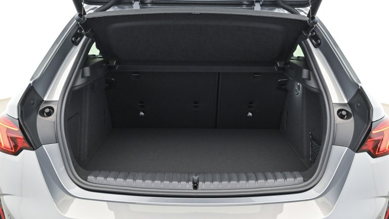 Bild 13: BMW 120 5-Türer F70 B38