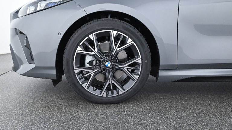 Bild 6: BMW 120 5-Türer F70 B38