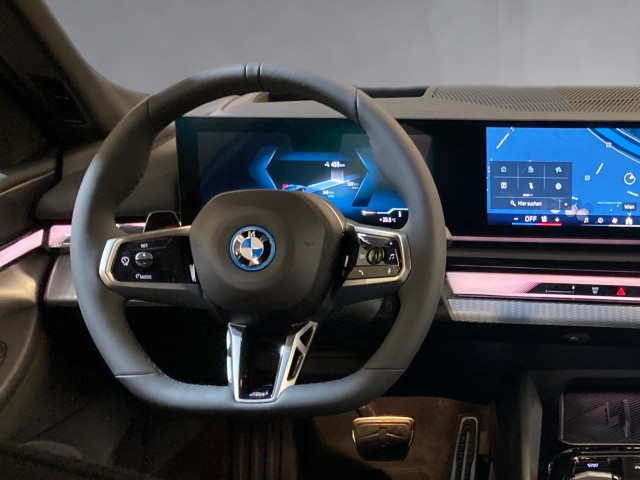 Bild 9: BMW i5 xDrive40 Touring