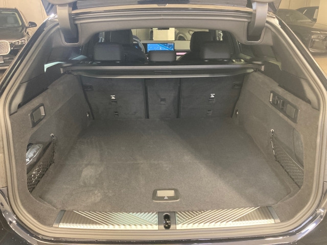 Bild 12: BMW i5 xDrive40 Touring