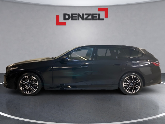 Bild 1: BMW i5 xDrive40 Touring
