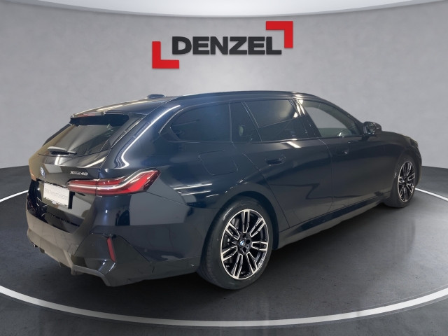 Bild 3: BMW i5 xDrive40 Touring
