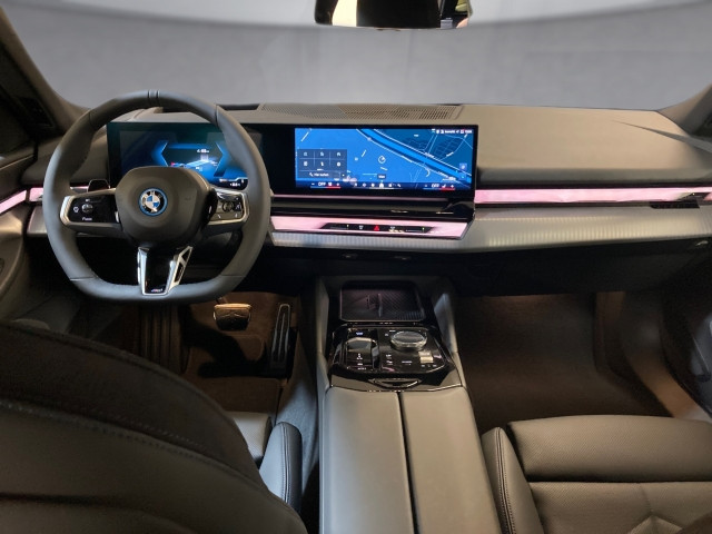 Bild 8: BMW i5 xDrive40 Touring