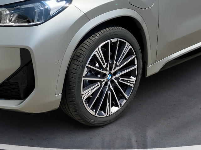 Bild 7: BMW X1 xDrive25e U11 XB2