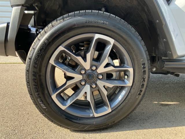Bild 7: Jeep Wrangler Sahara 2.0