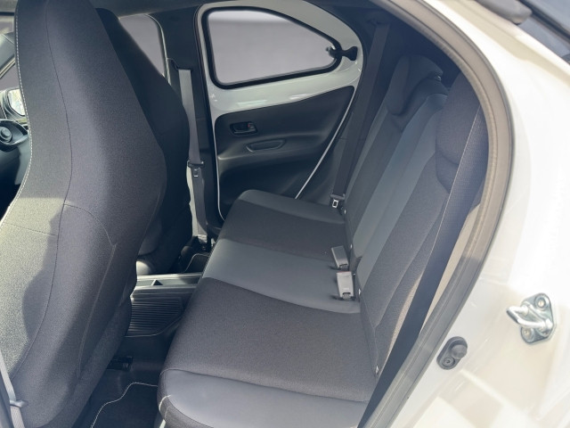 Bild 11: Toyota AYGO X 1,5 Hybrid GR-SPORT + JBL