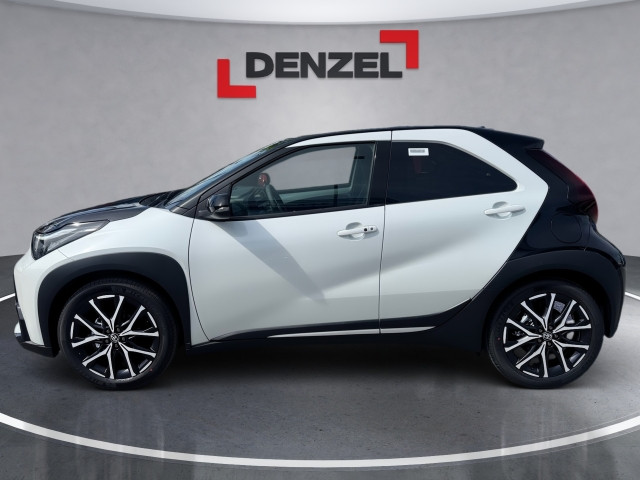 Bild 1: Toyota AYGO X 1,5 Hybrid GR-SPORT + JBL
