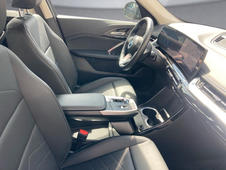Bild 10: BMW iX1 eDrive20 U11