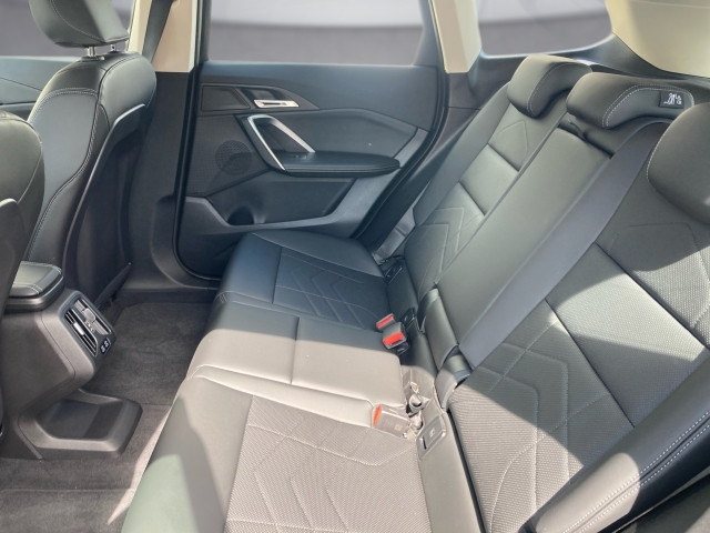 Bild 11: BMW iX1 eDrive20 U11
