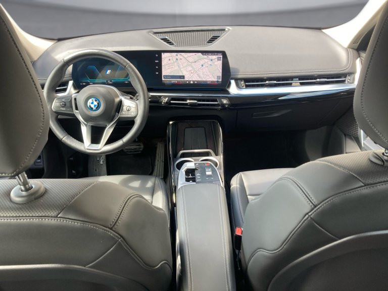 Bild 8: BMW iX1 eDrive20 U11